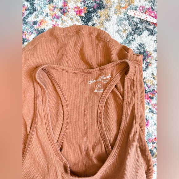 Universal Thread Tank Top - Picture 4 of 4